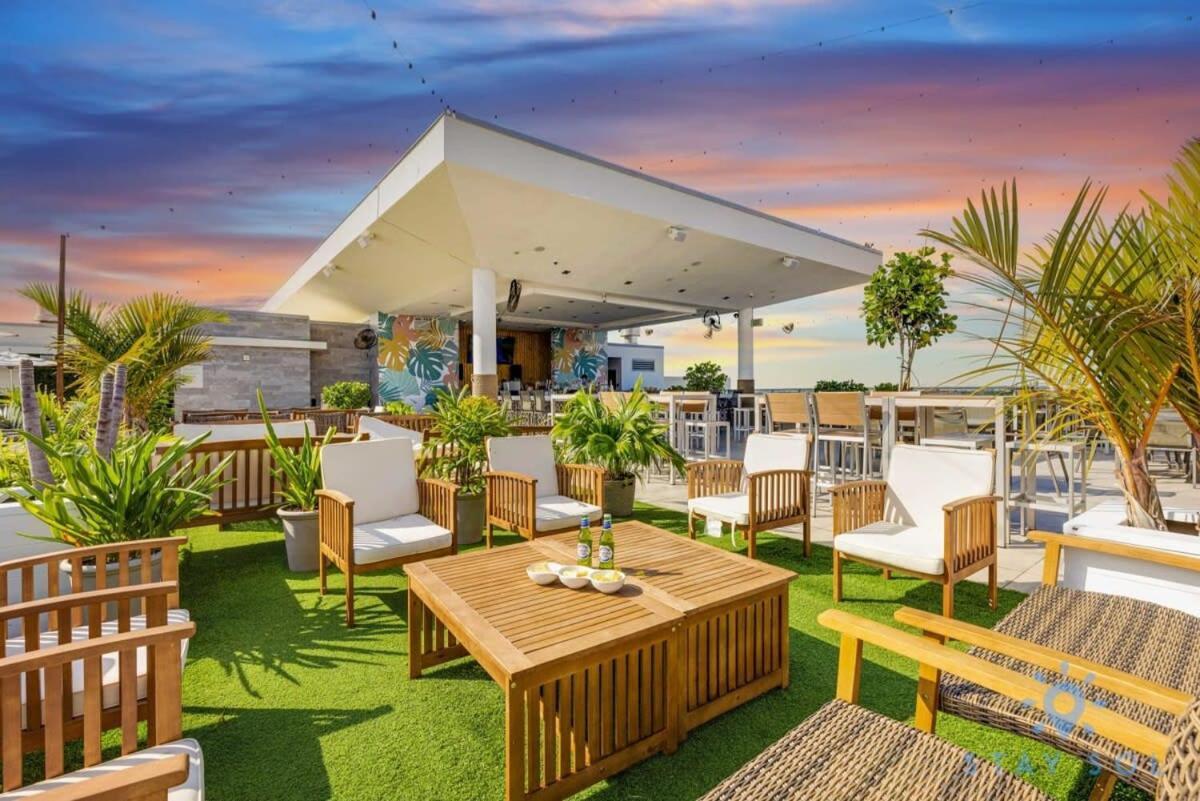 Near Beach - Rooftop Pool - Hot Tub - Broad-Walk 할리우드 외부 사진